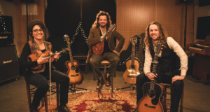 Trio celtic band
